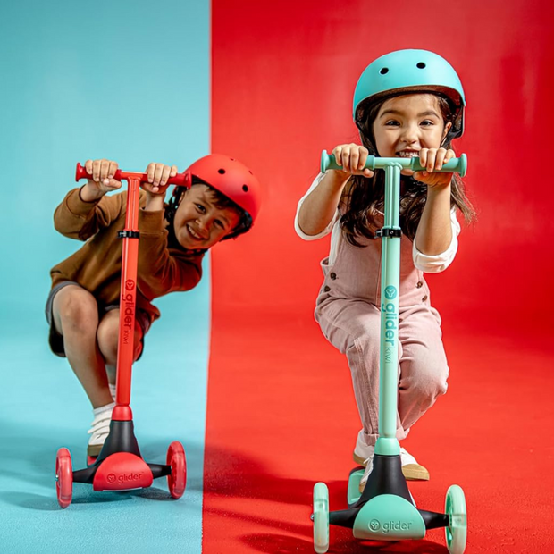 Yvolution Y Glider Kiwi Scooter for Kids Ages 3-8, 3 Wheel Scooter with LED Wheels